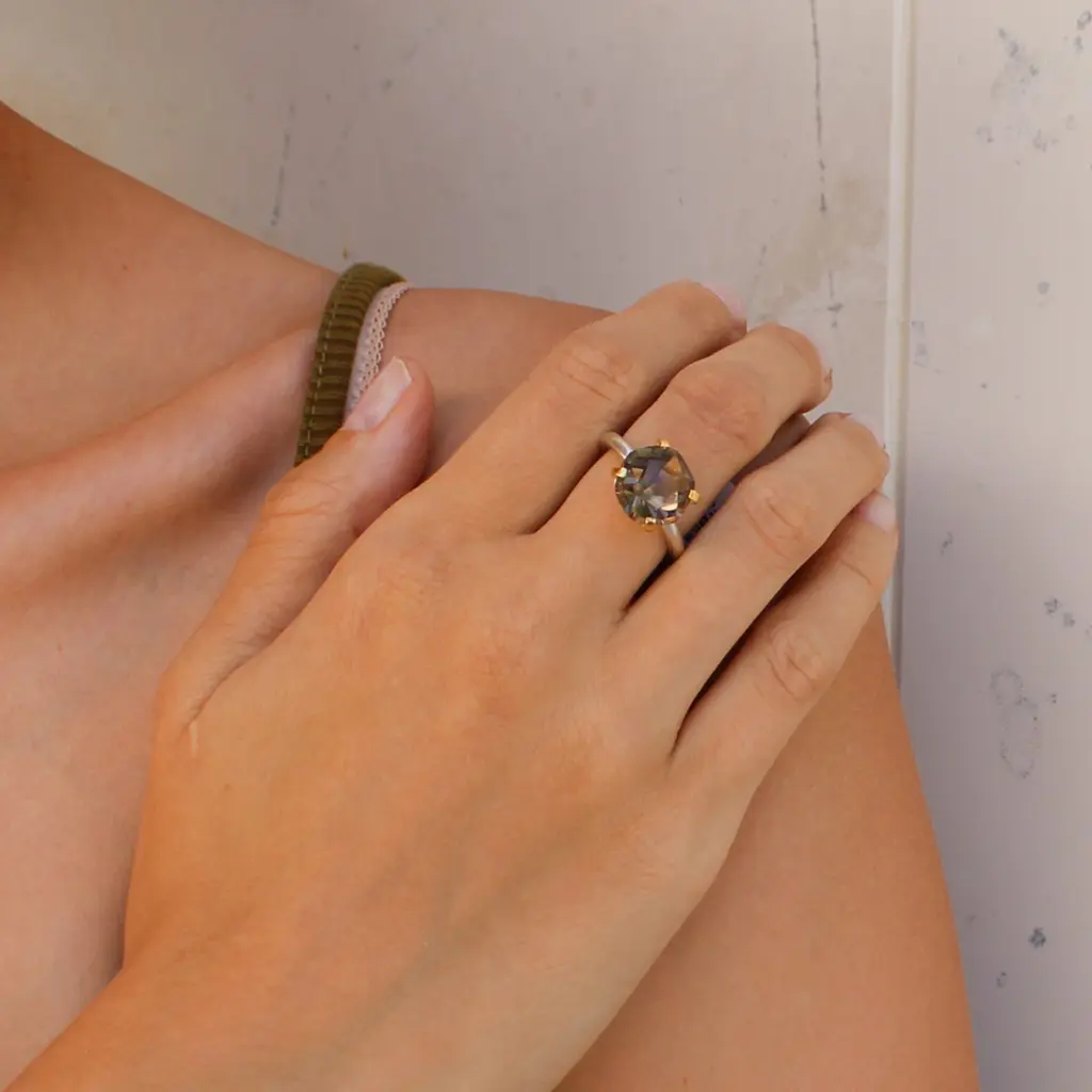 18k Gold Ring with Smokey Quartz